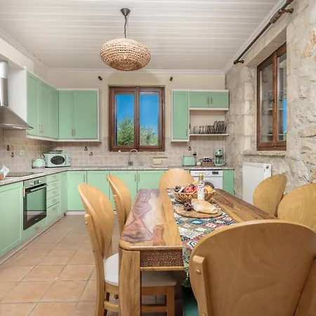 فيلة Mango & Papaya - Country Luxury Living - Private Pool & Olive Grove - Dog Friendly & Remote Work Friendly Vanato