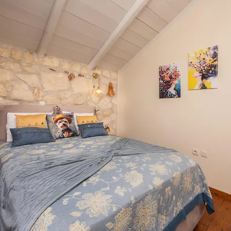 Mango & Papaya - Country Luxury Living - Private Pool & Olive Grove - Dog Friendly & Remote Work Friendly Villa *